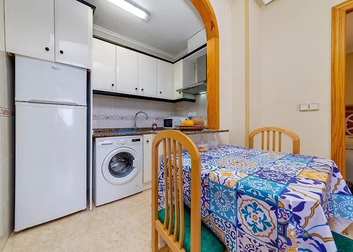 Apartman Cozy At Iryna & Wojciech Near The With Pool Torrevieja
