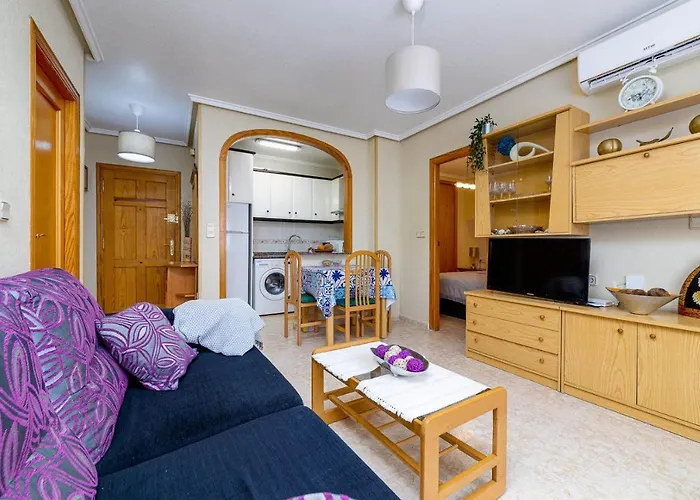 Apartamento Cozy With Pool At Iryna & Wojtek Near Beach, Shops And Restaurants